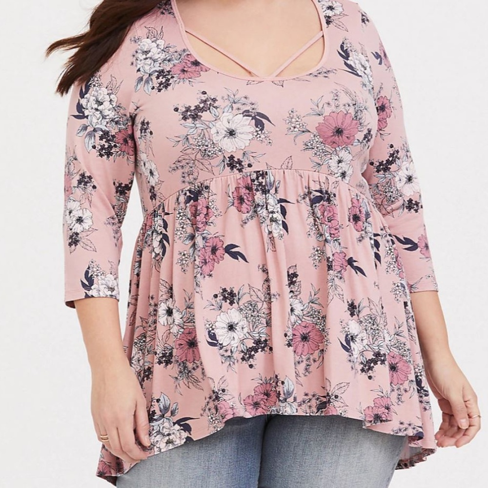 Torrid  Size 3 Pink Floral Strappy Babydoll Shirt